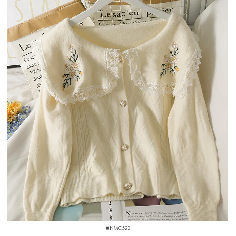 Sweet wind lace stitched doll neck sweater  1756